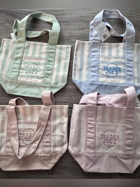 Trader Joe’s Striped Mini Tote Bag set of 4